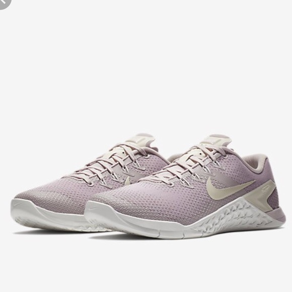 nike metcon 4 particle rose